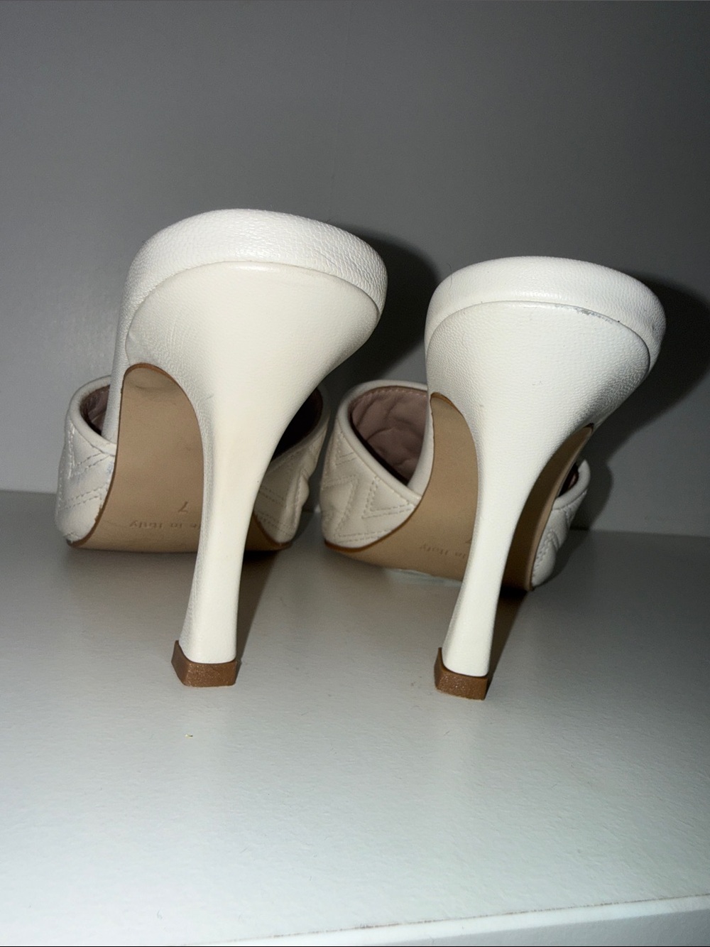 Valentino by Mario Valentino Venere Ivory Quilted Leather Heeled Sandals Size 7 - Picture 9 of 16
